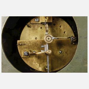 Figurenpendule Bronze