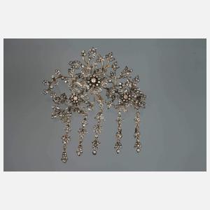 Große Blütenbrosche