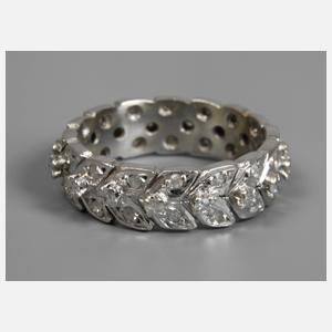 Eternityring mit Diamanten