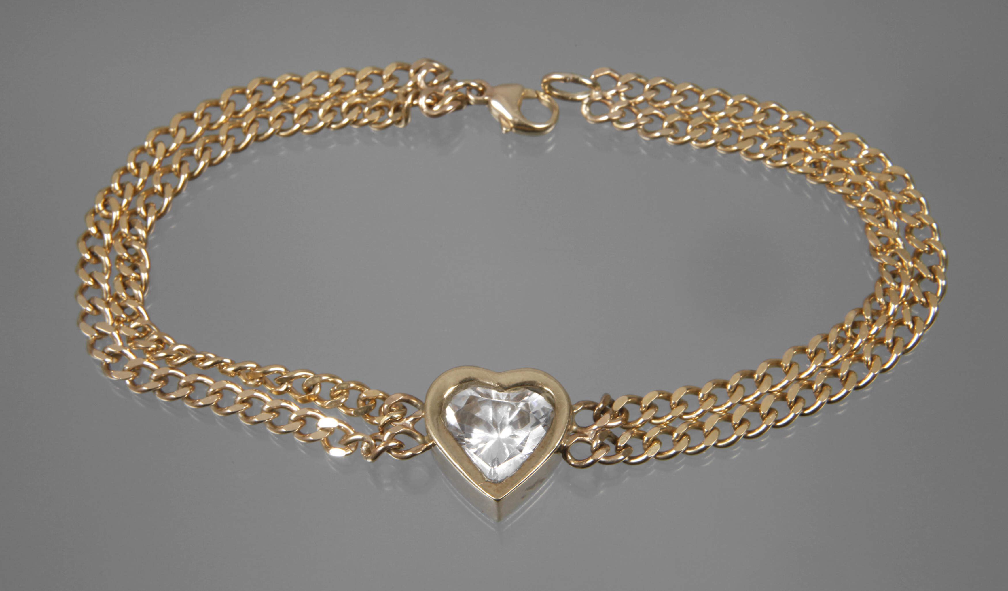 Zweireihiges Armband mit Steinbesatz