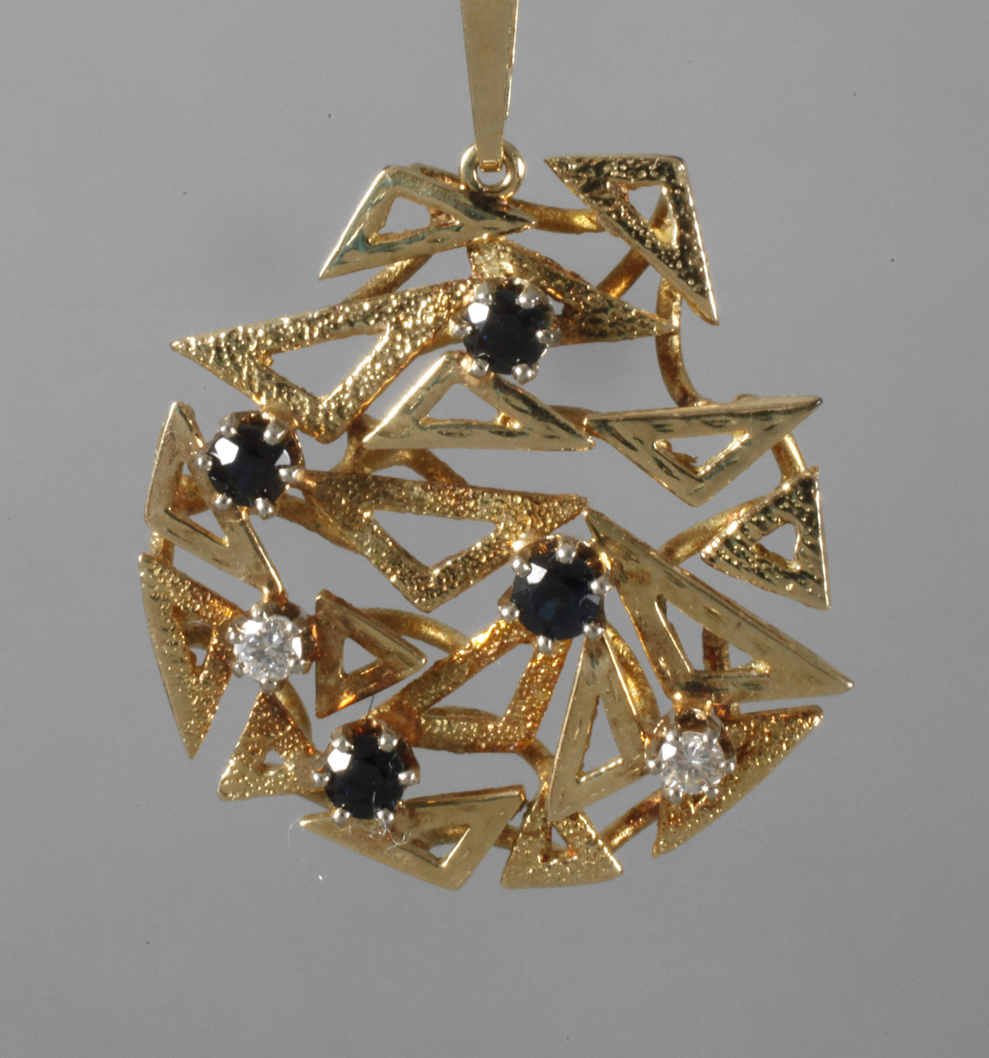Anhänger mit Brillanten und Saphiren