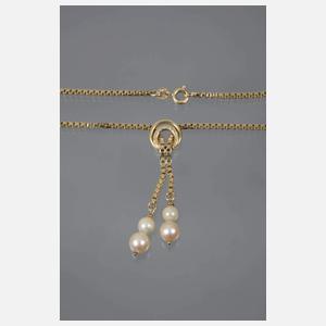 Collier mit Perlen