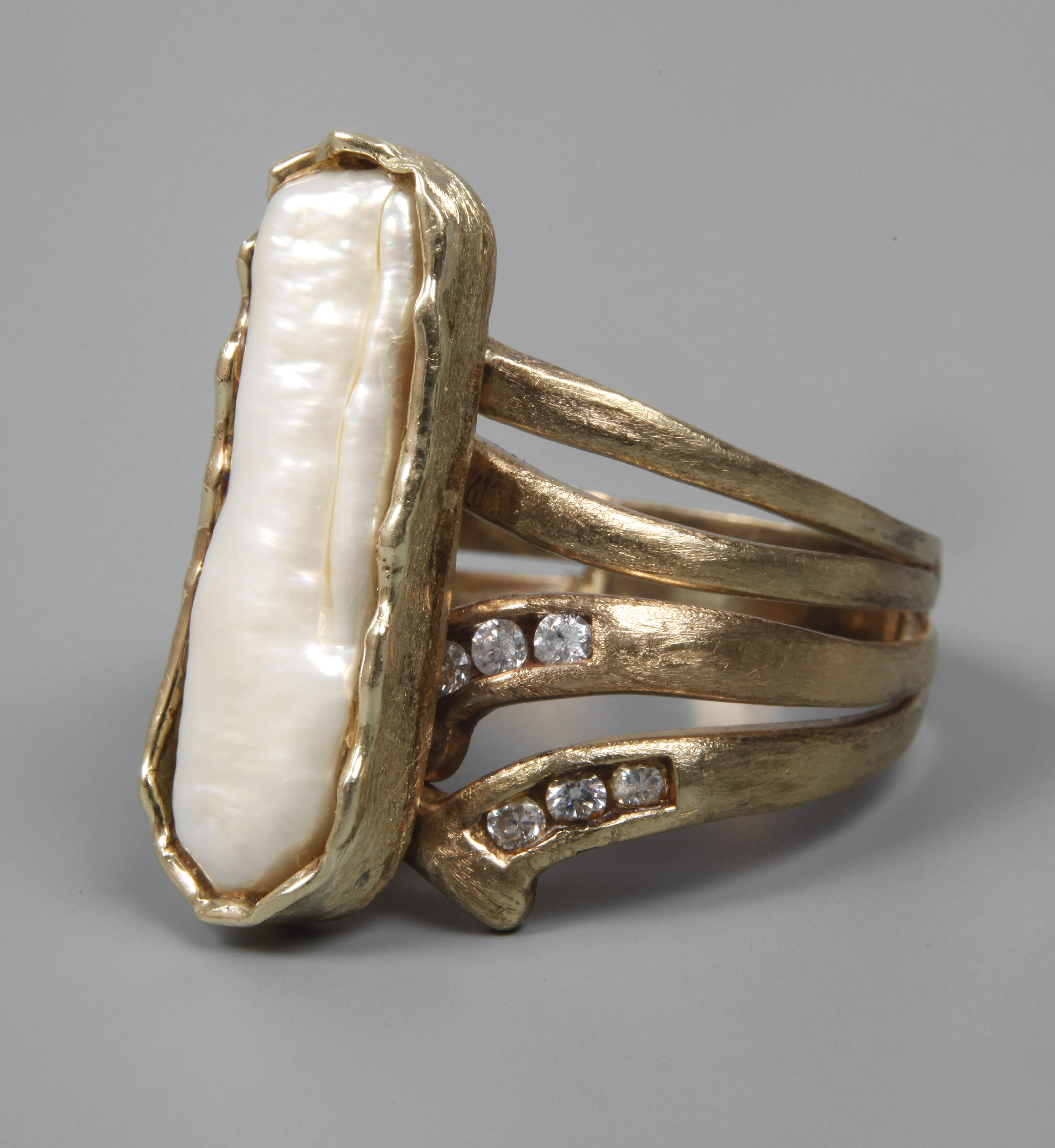 Damenring mit Süßwasserperle