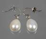 Paar Ohrhänger mit Perle und Brillanten