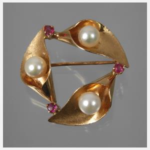 Brosche mit Rubinen und Perlen