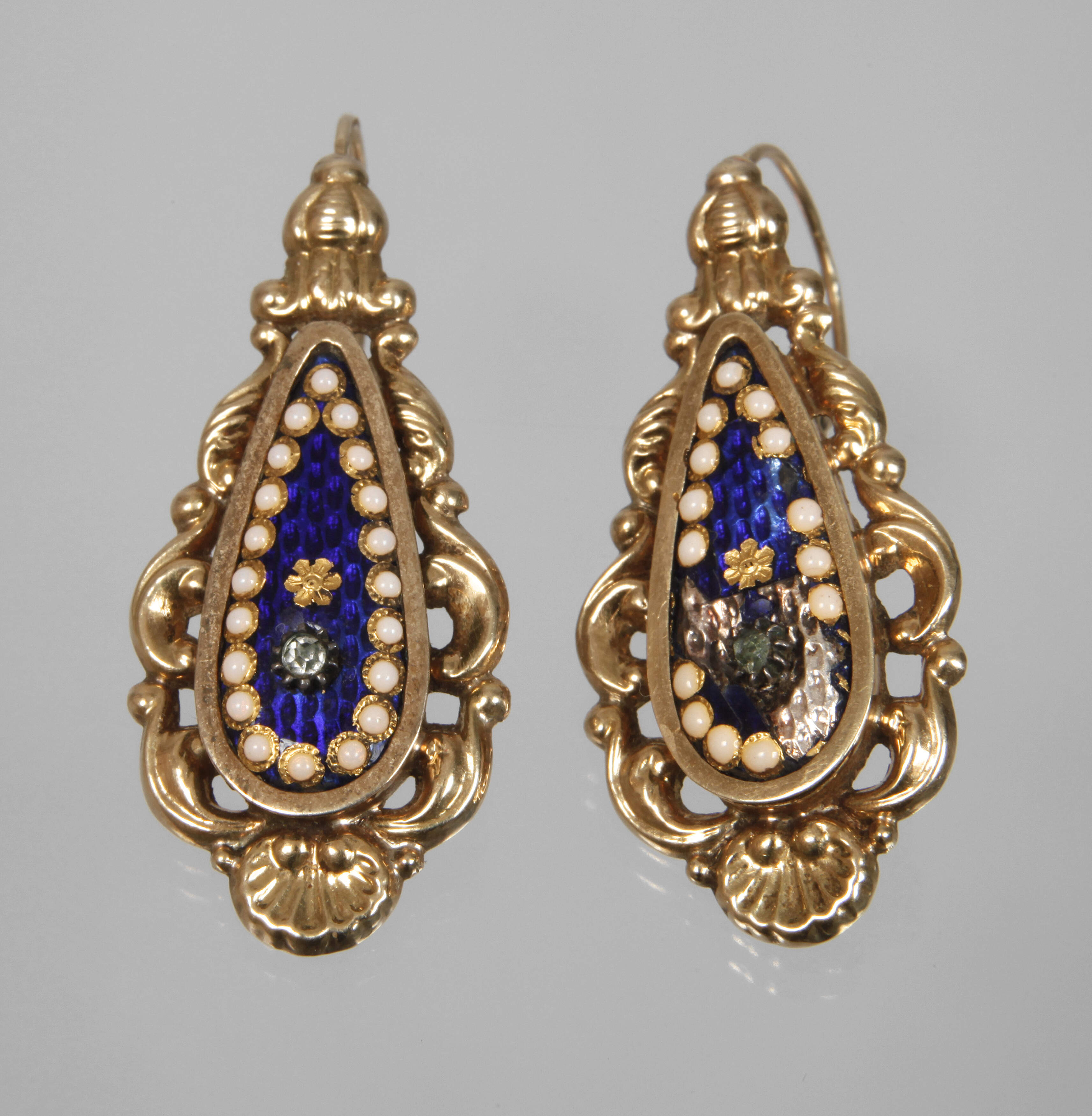 Paar Historismus Ohrhänger