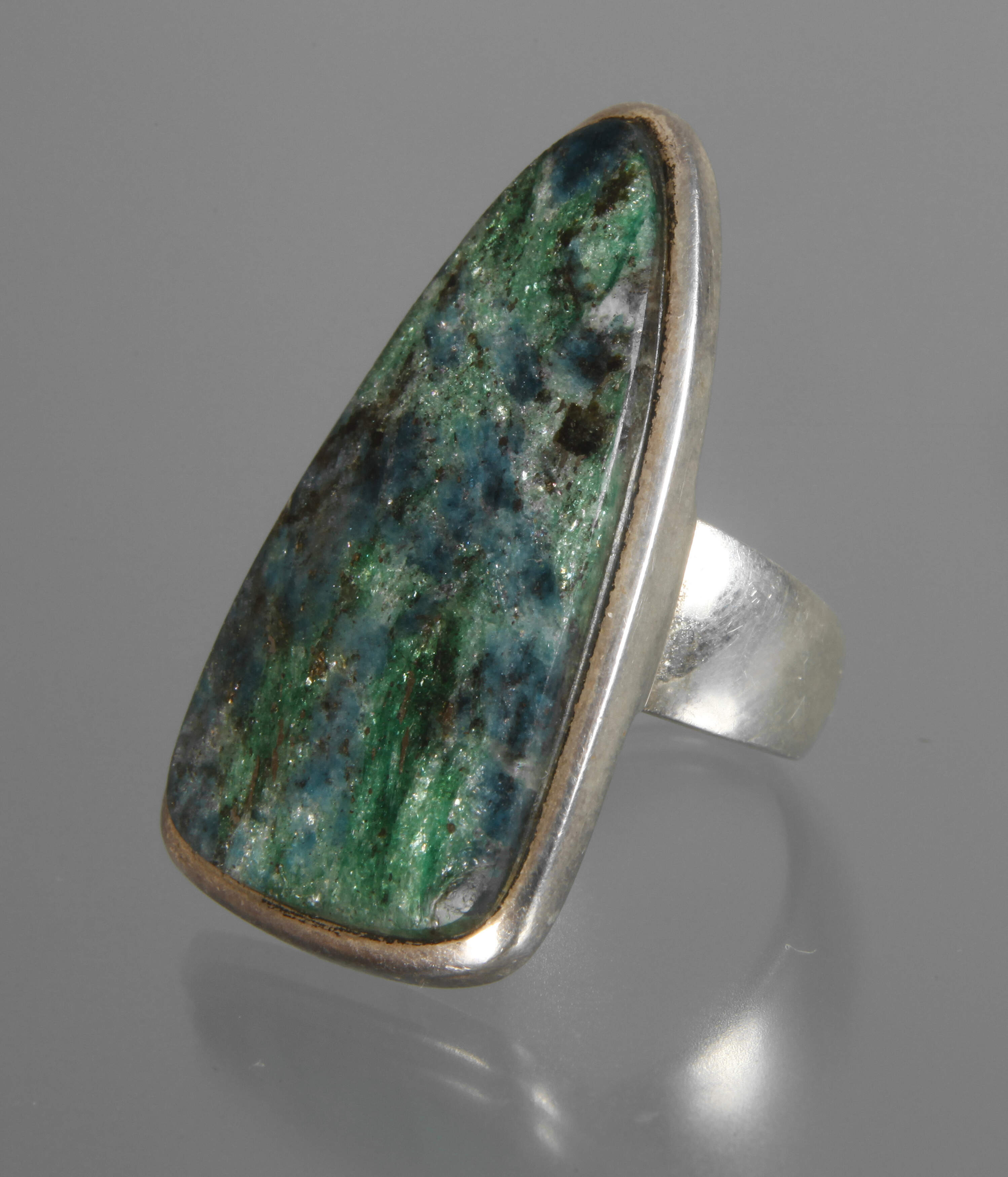 Damenring mit Apatit