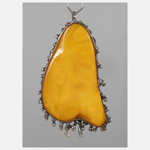 Großer Bernsteinanhänger