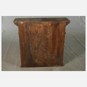 Wandschrank im Renaissancestil