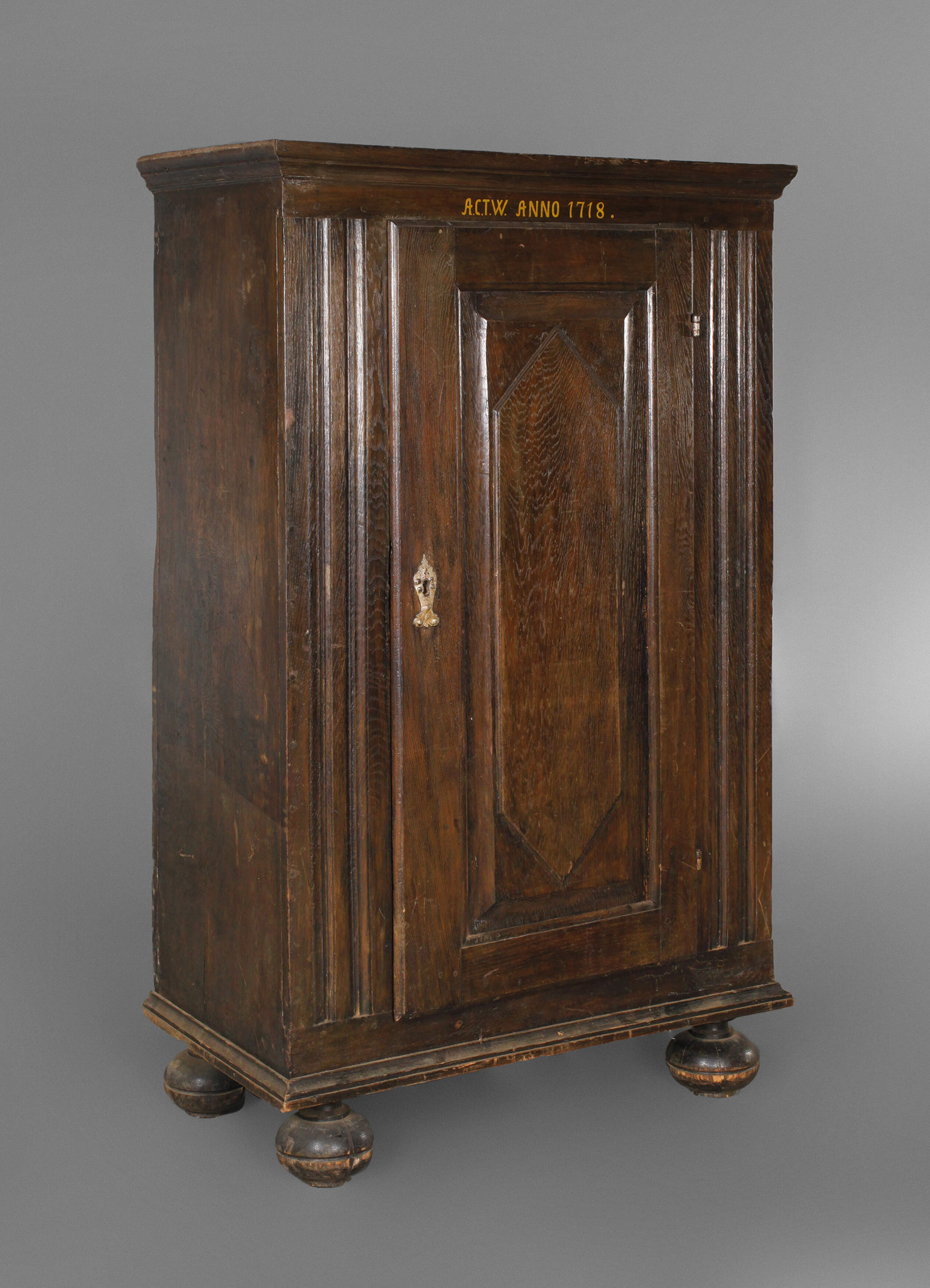 Dielenschrank Barock