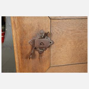 Ecknasenschrank barock