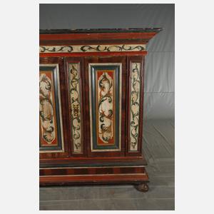 Großer Bauernschrank