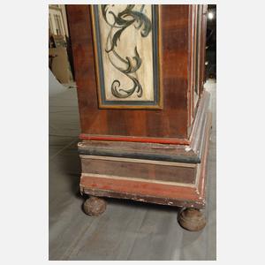 Großer Bauernschrank