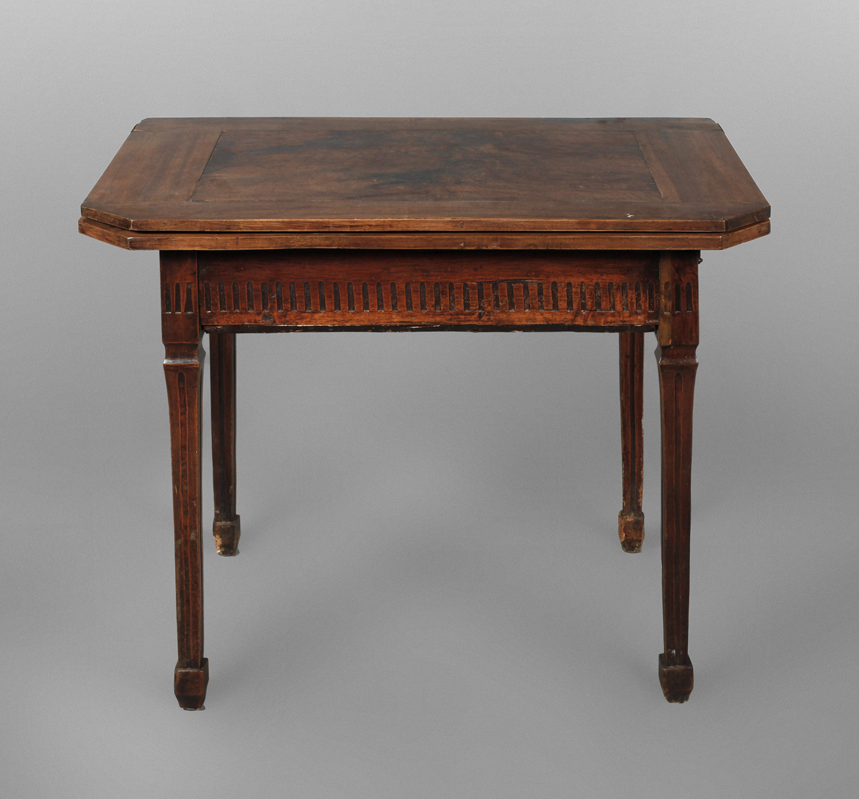 Klassizistischer Klapptisch