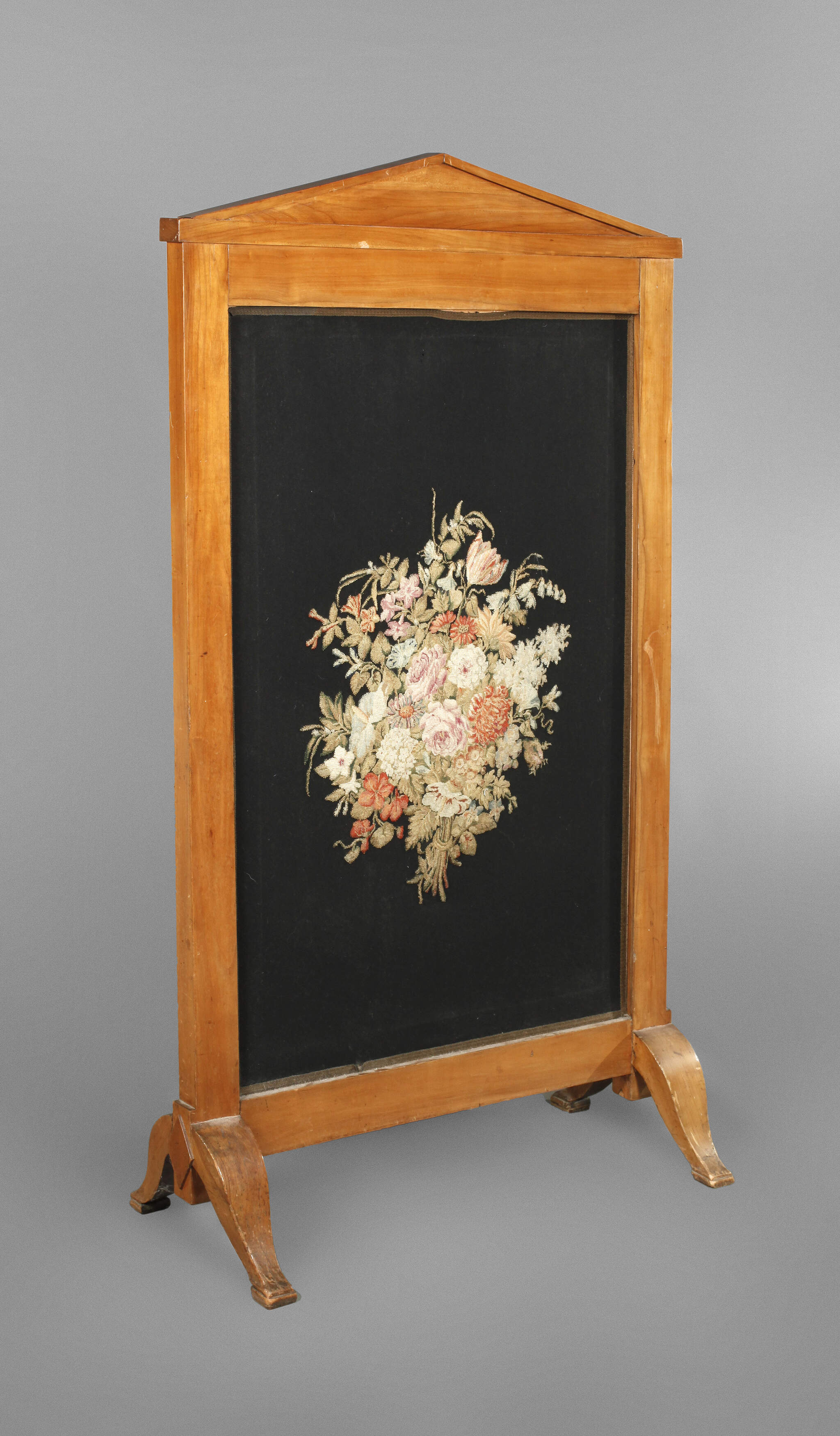 Feiner Biedermeier-Stellschirm