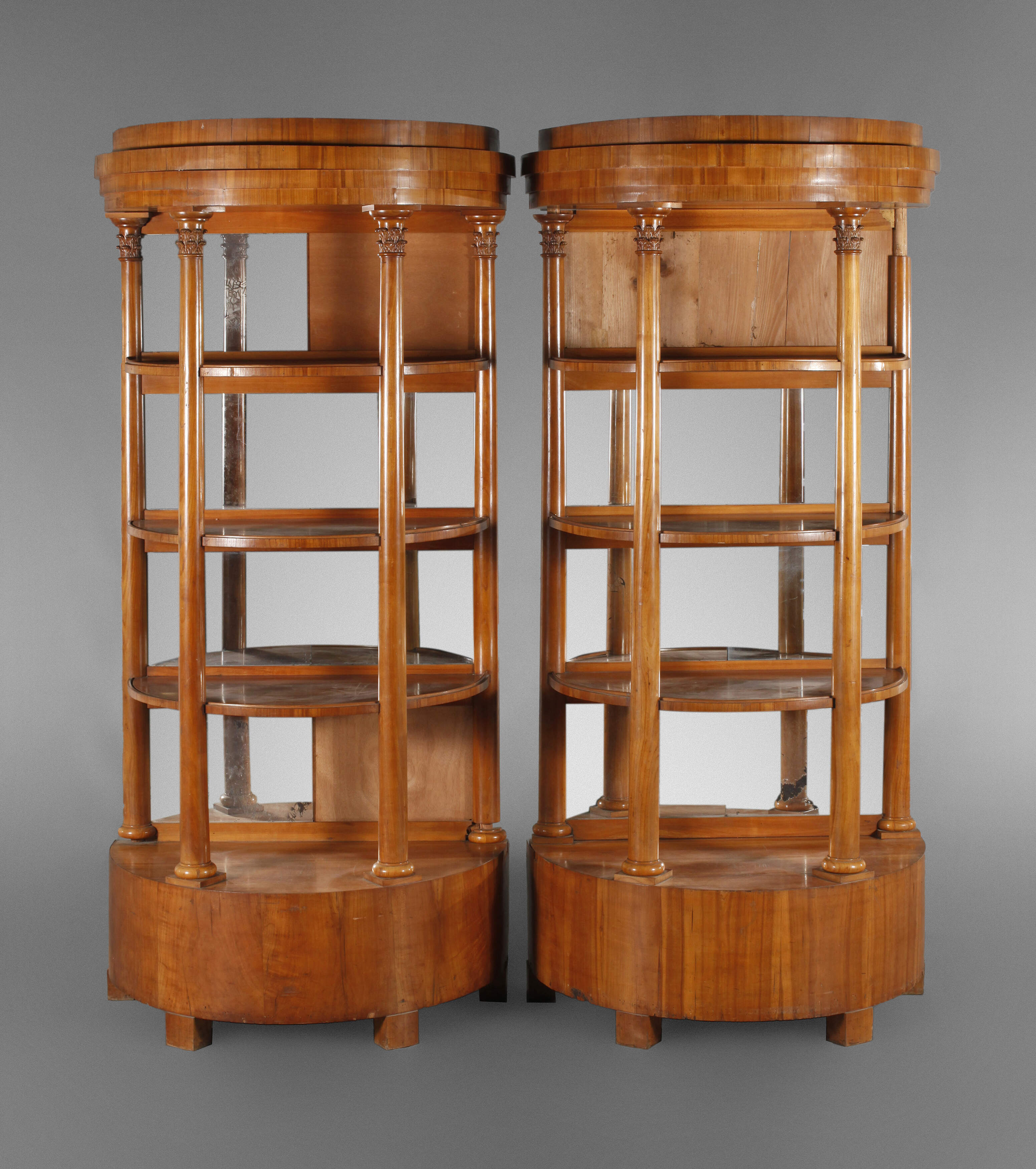 Paar Demi Lune-Etageren Biedermeier