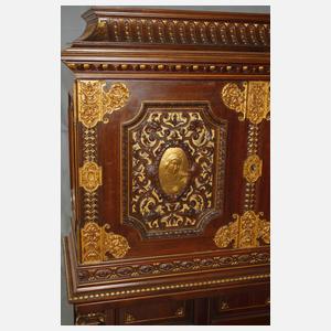 Feiner Kabinettschrank Historismus