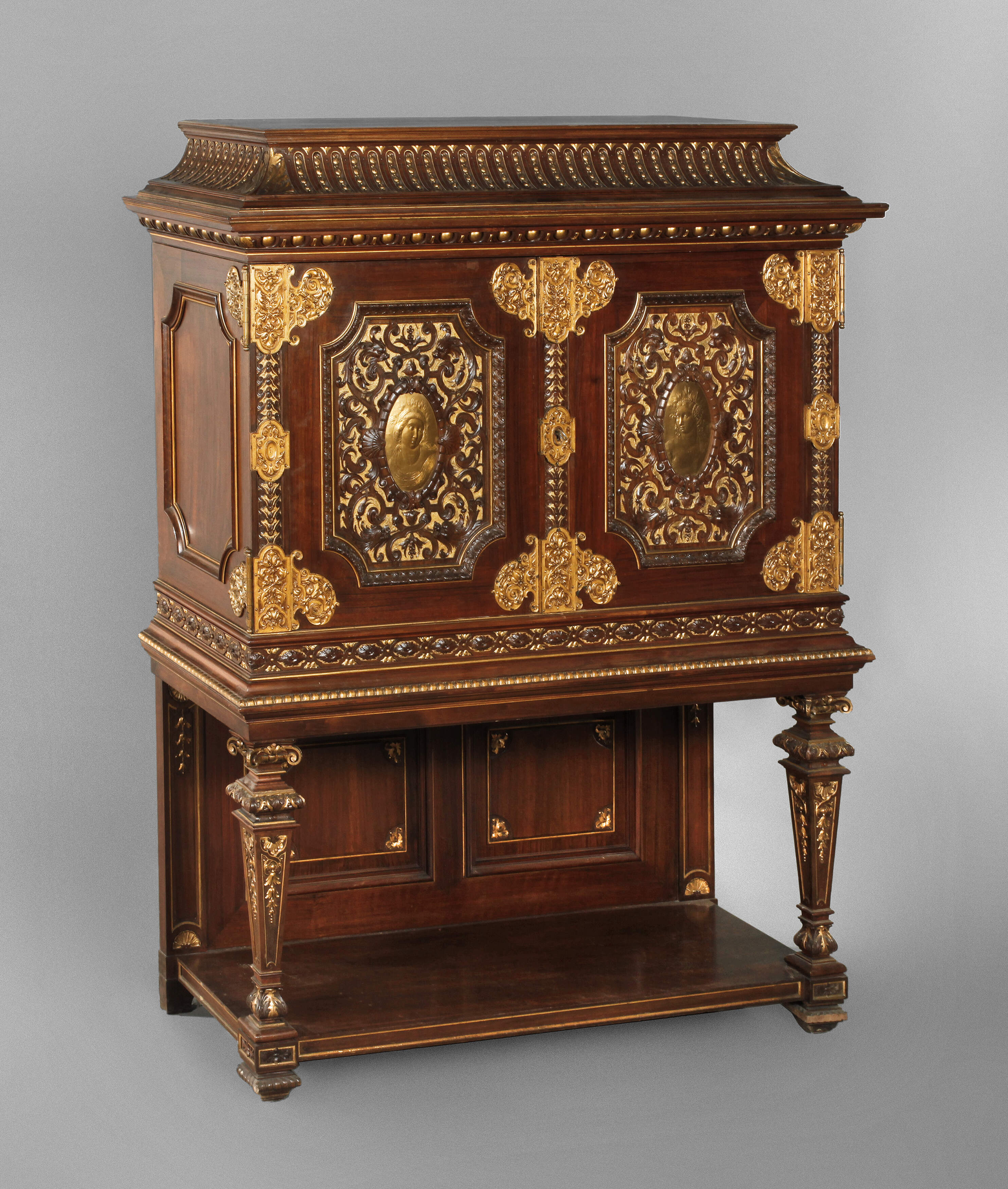 Feiner Kabinettschrank Historismus