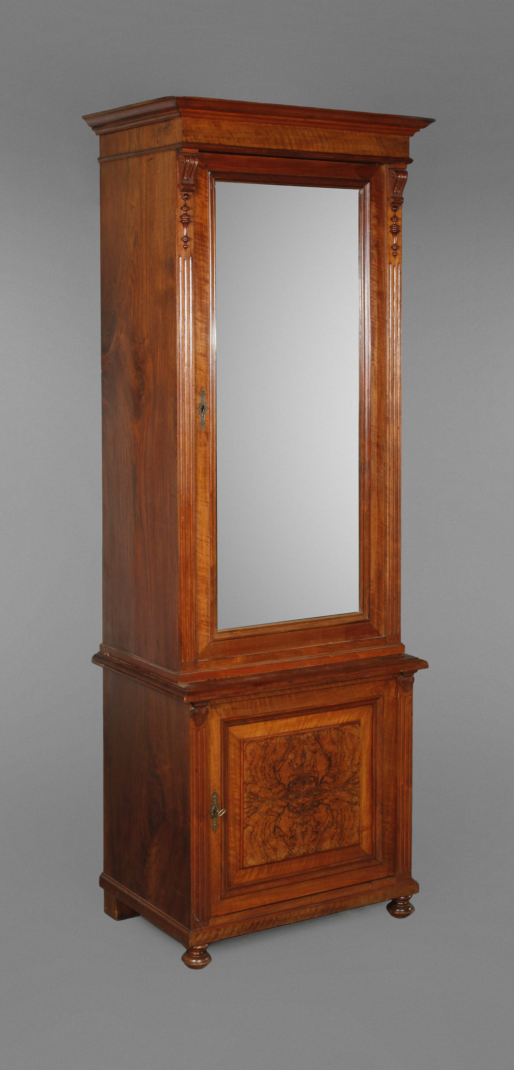 Spiegelschrank Historismus