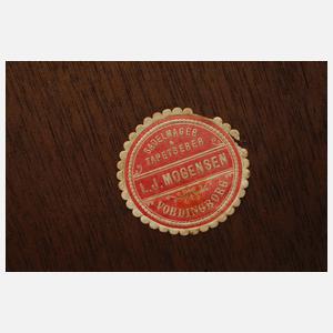 Kleine Kommode im Louis XV.-Stil