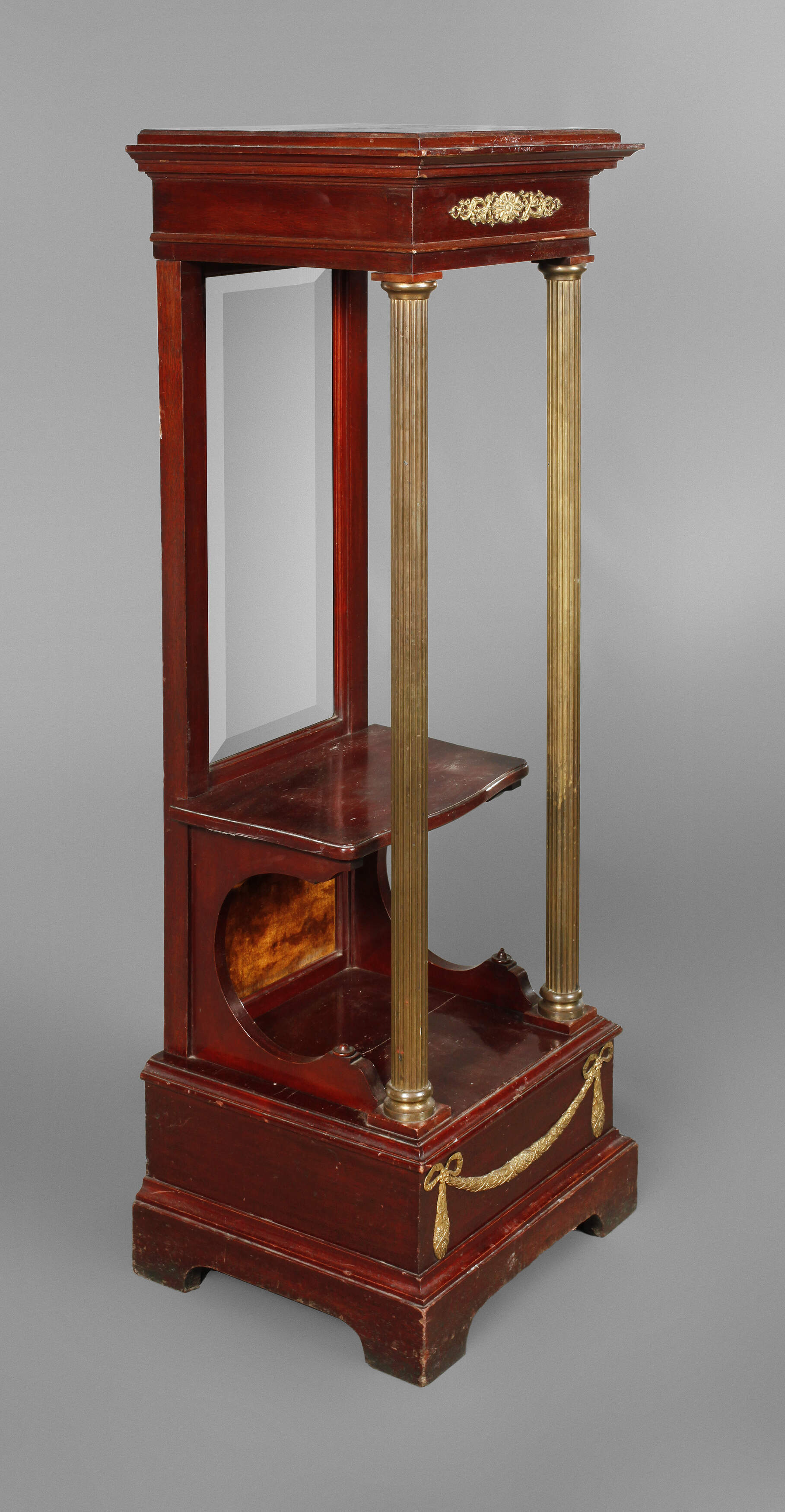 Klassizistische Wandkonsole