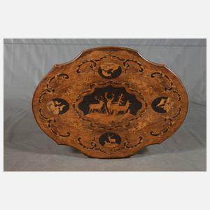 Tisch und Stuhl mit Jagdmotiven