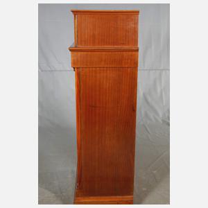 Paar Jugendstilvitrinen