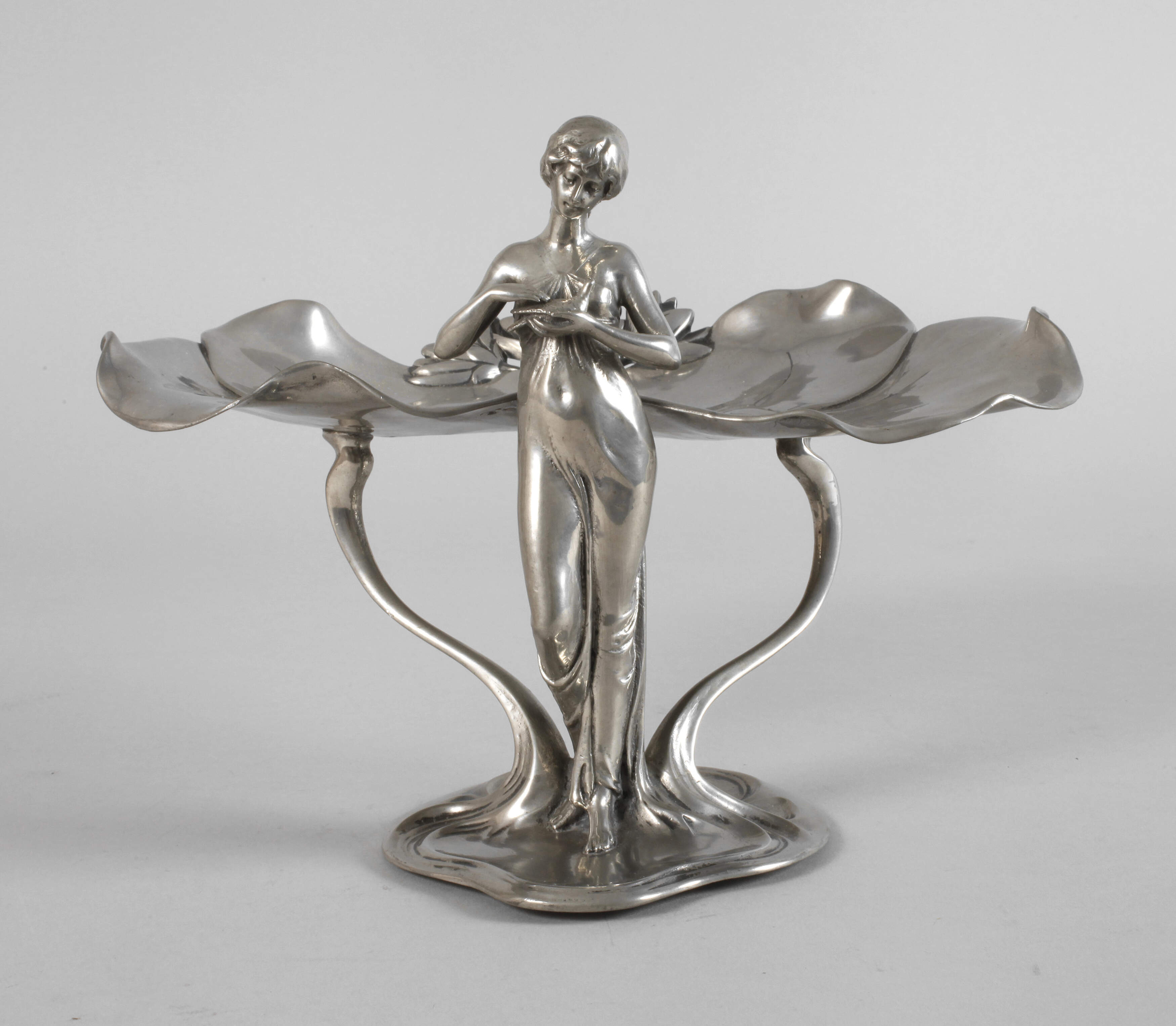 WMF Geislingen figürlicher Tafelaufsatz