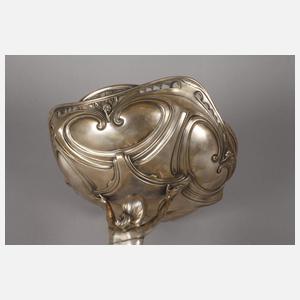 Übergroßer Tafelaufsatz