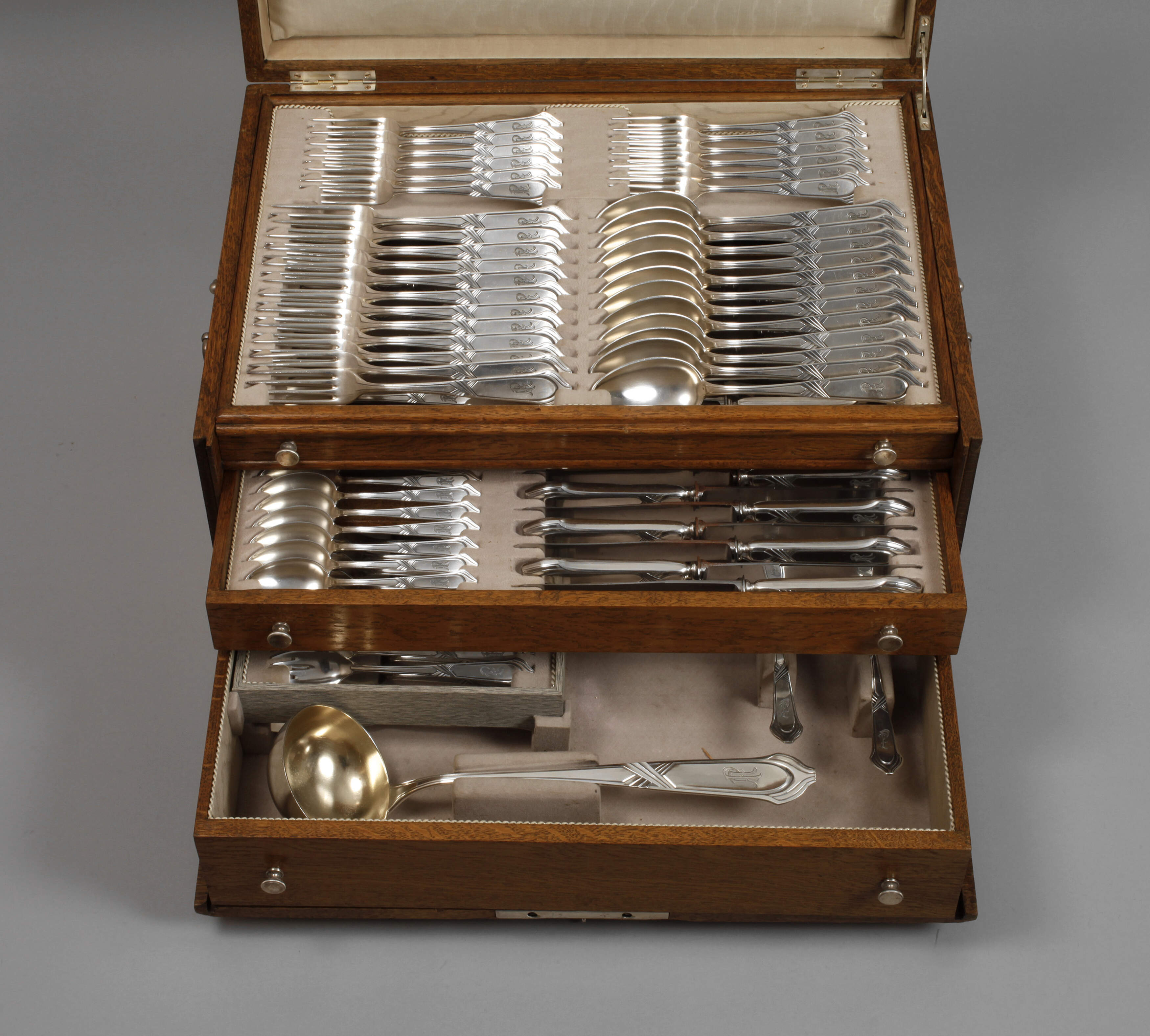 Großes Besteckset Carl Zeller im Holzkasten