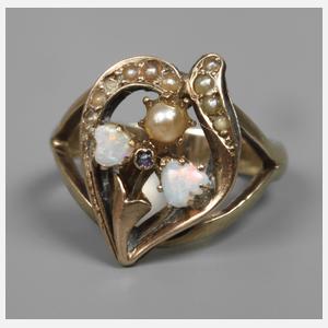 Jugendstilring mit Edelopalen und Perlen