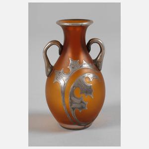 Amphorenvase mit Silberoverlay