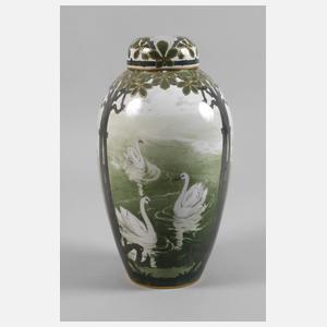 Böhmen Deckelvase Schwanenmotiv