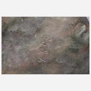 Große Figur Bäuerin mit Weinkanne