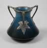 J. von Schwarz Vase mit Zinnmontierung