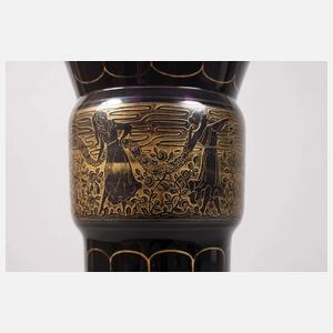 Große Vase mit geätztem Fries