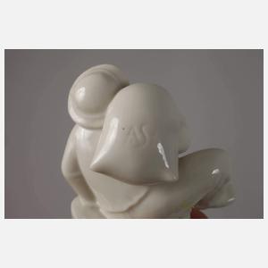 Schwarzburger Werkstätten "Junge mit Sack auf Schulter"