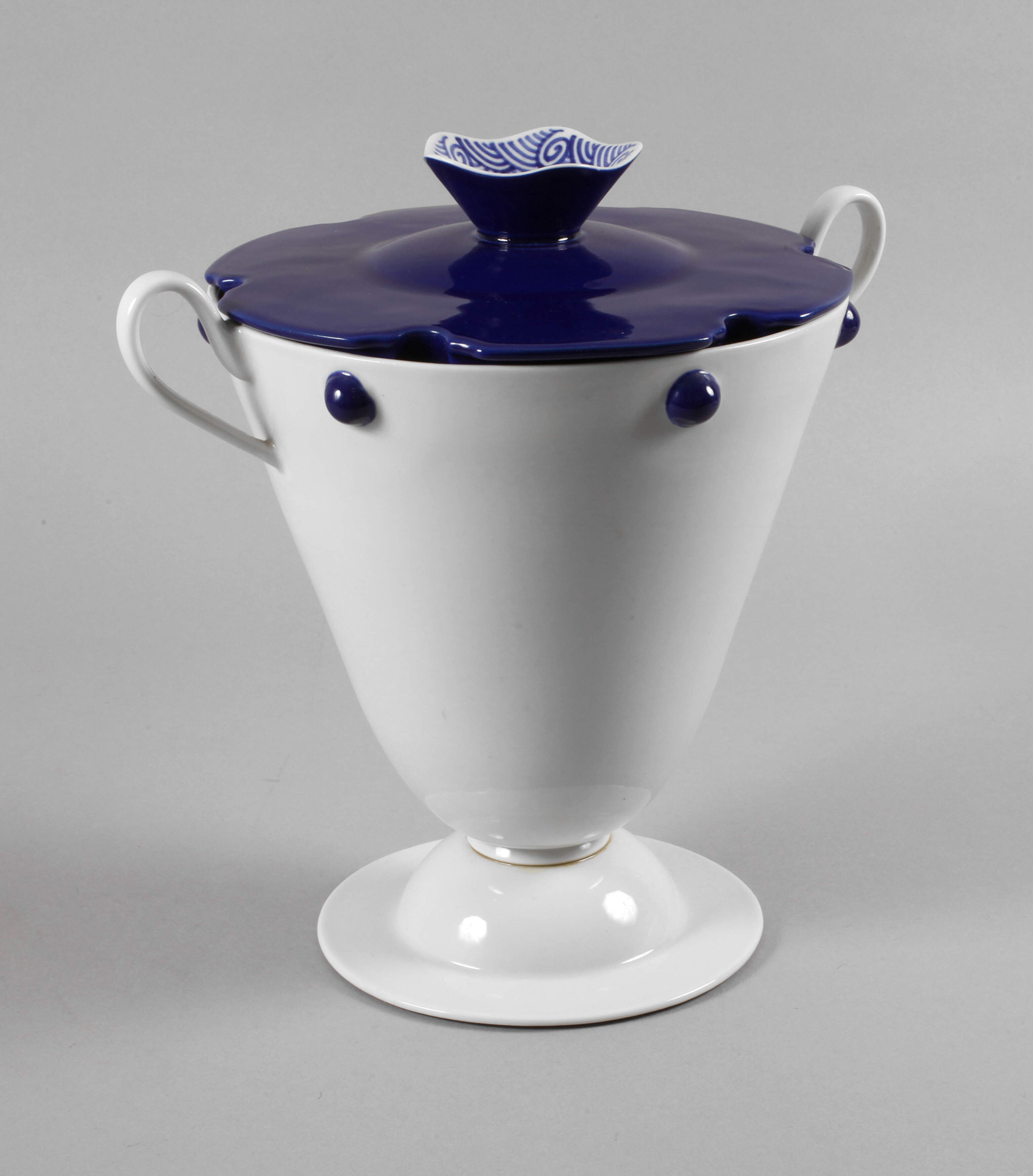 Delfter Deckelterrine "Berry"