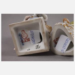 KPM Berlin Paar verkleidete Putten