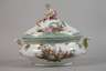 Meissen Deckelterrine Figurenmalerei