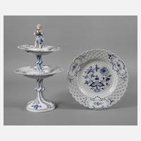 Meissen Tafelaufsatz und Platte "Zwiebelmuster"111