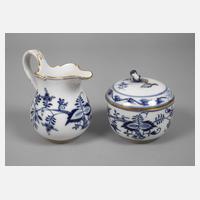 Meissen Zuckerdose und Milchgießer "Zwiebelmuster"111