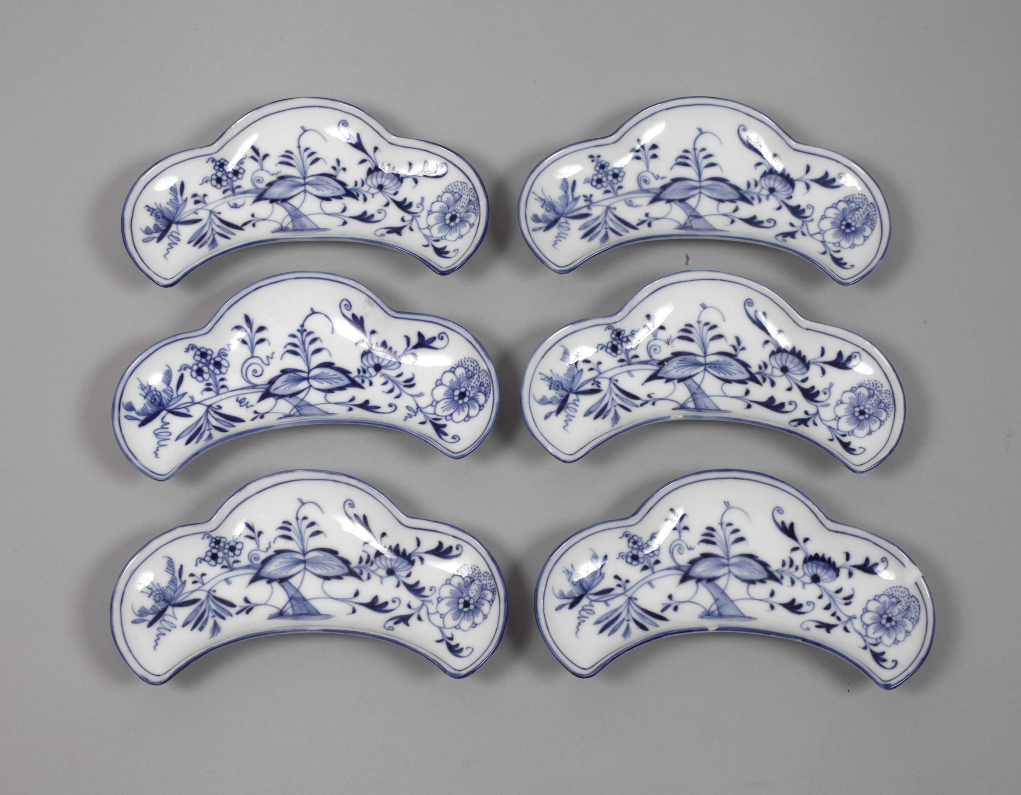 Sechs Grätenschalen Zwiebelmuster