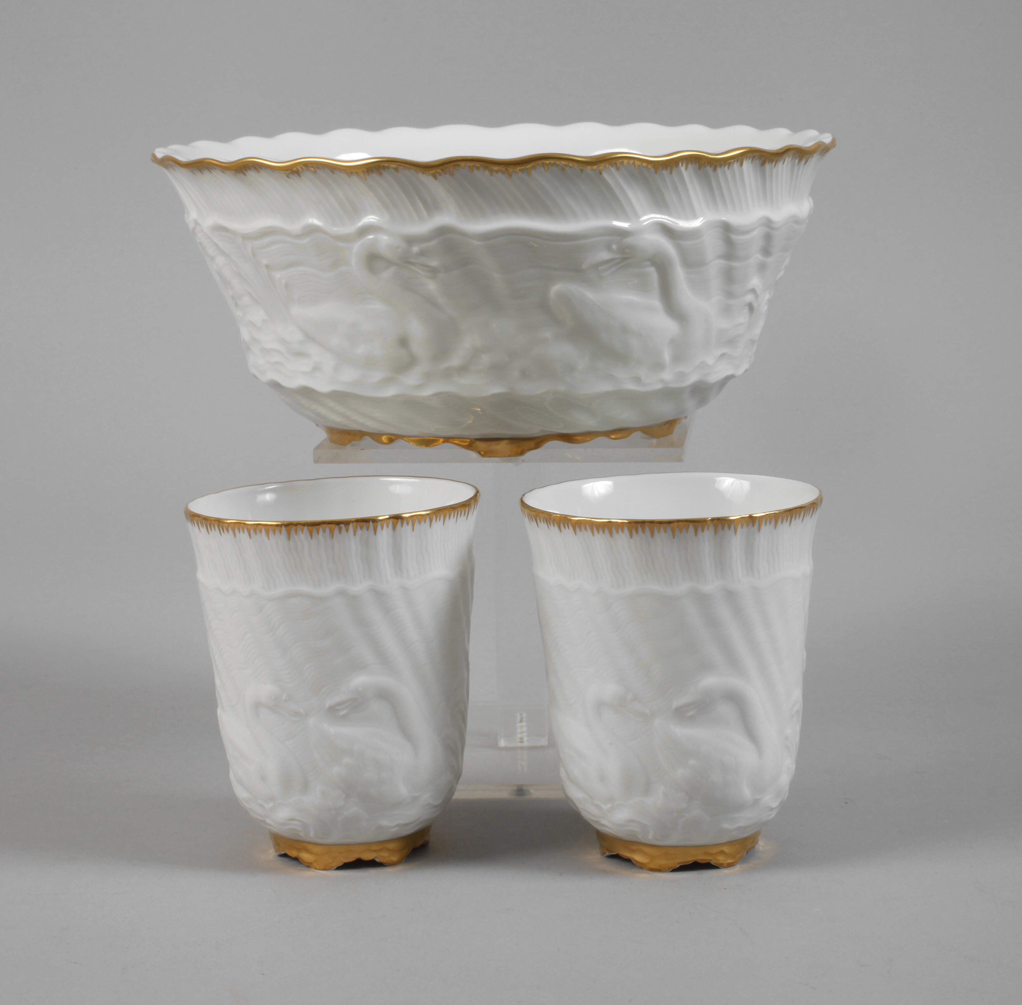 Meissen drei Teile aus dem Schwanenservice