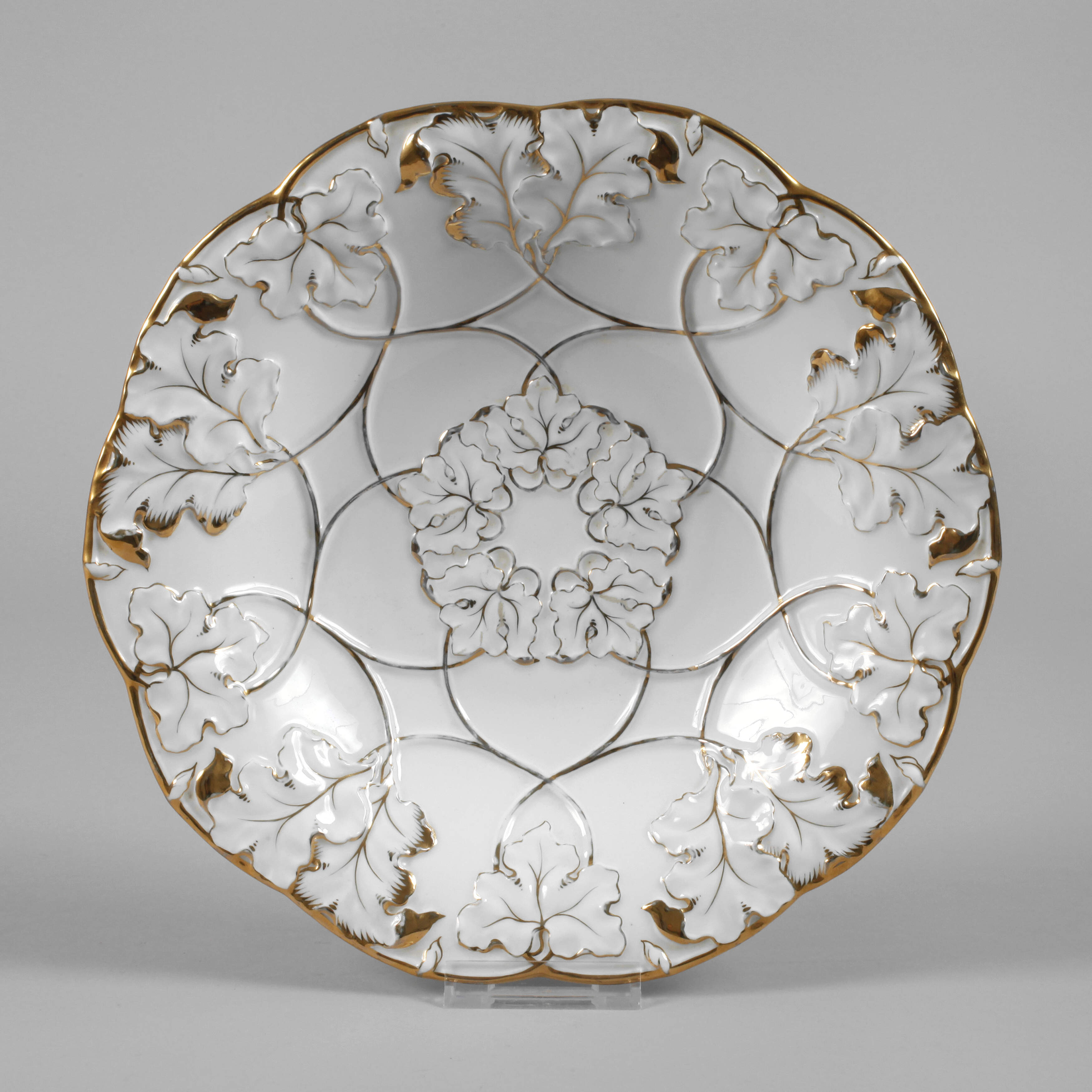 Meissen Prunkschale Reliefdekor