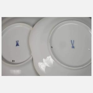 Meissen Schale und drei Teller "Großer Ausschnitt"