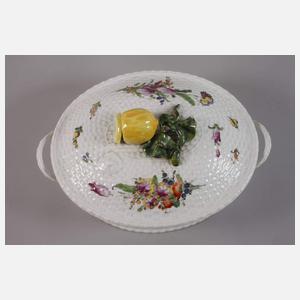 Nymphenburg Deckelterrine als Henkelkorb