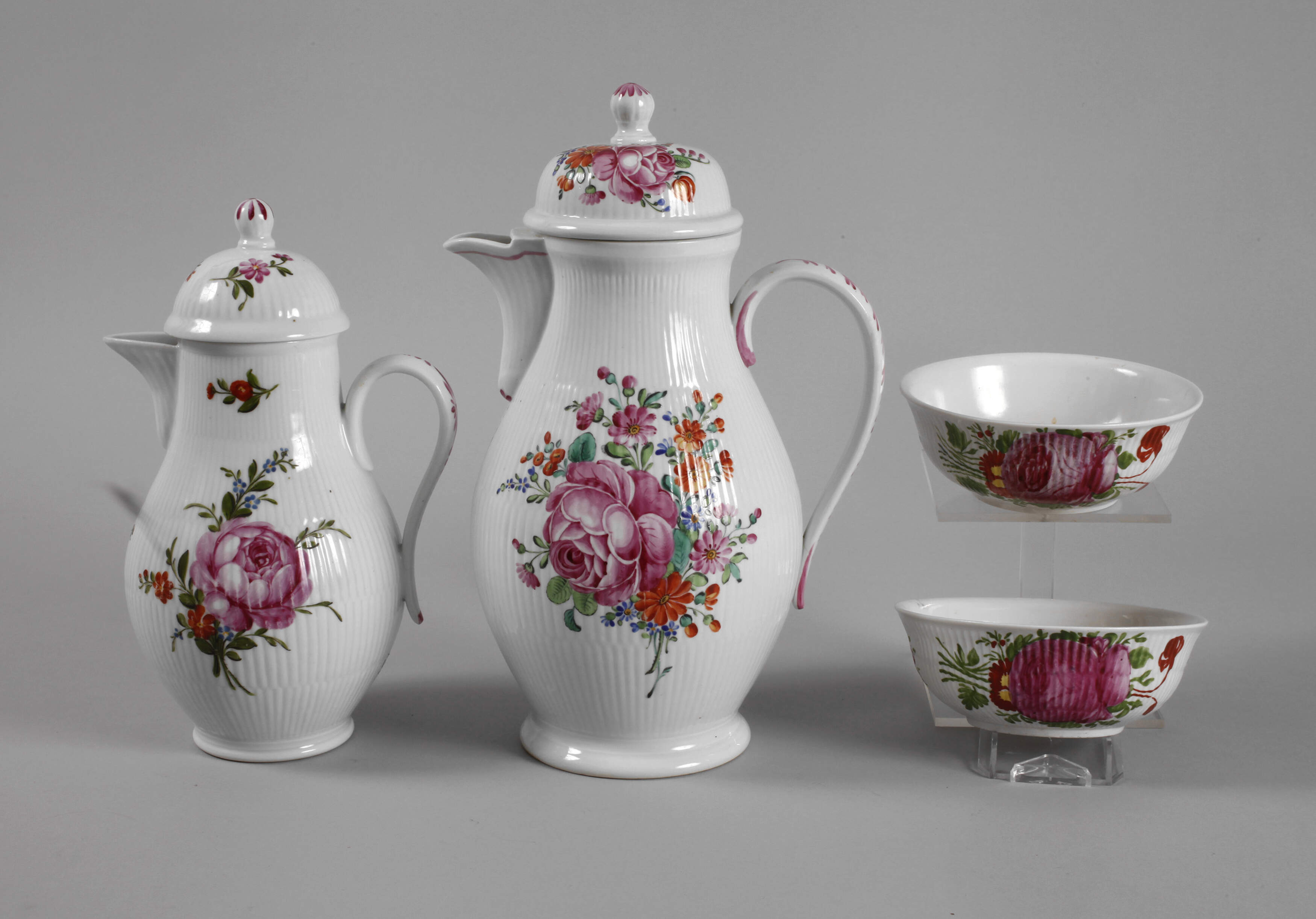 Thüringen zwei Kannen und Paar Schälchen