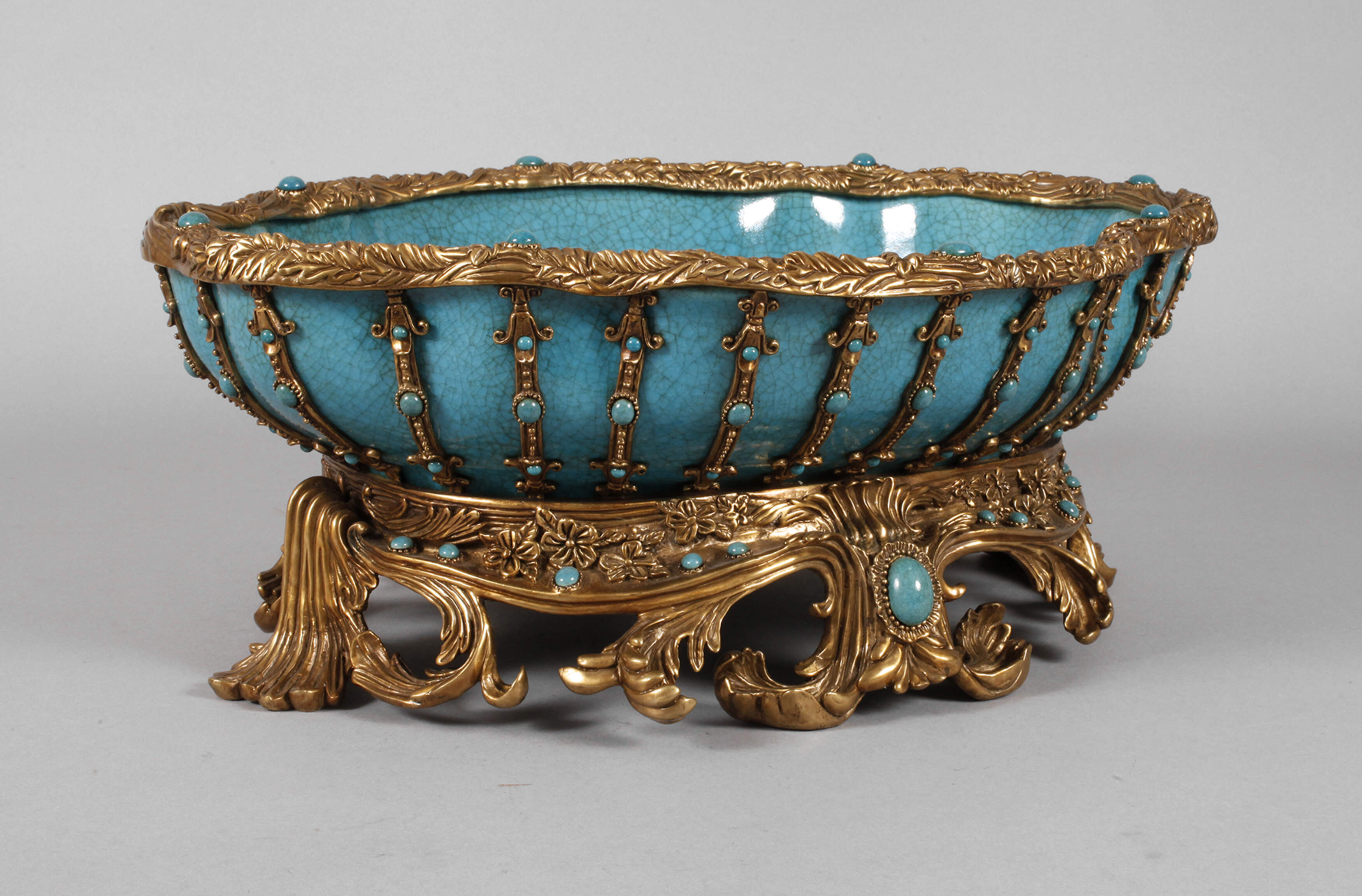 Große Prunkschale mit Bronzemontierung