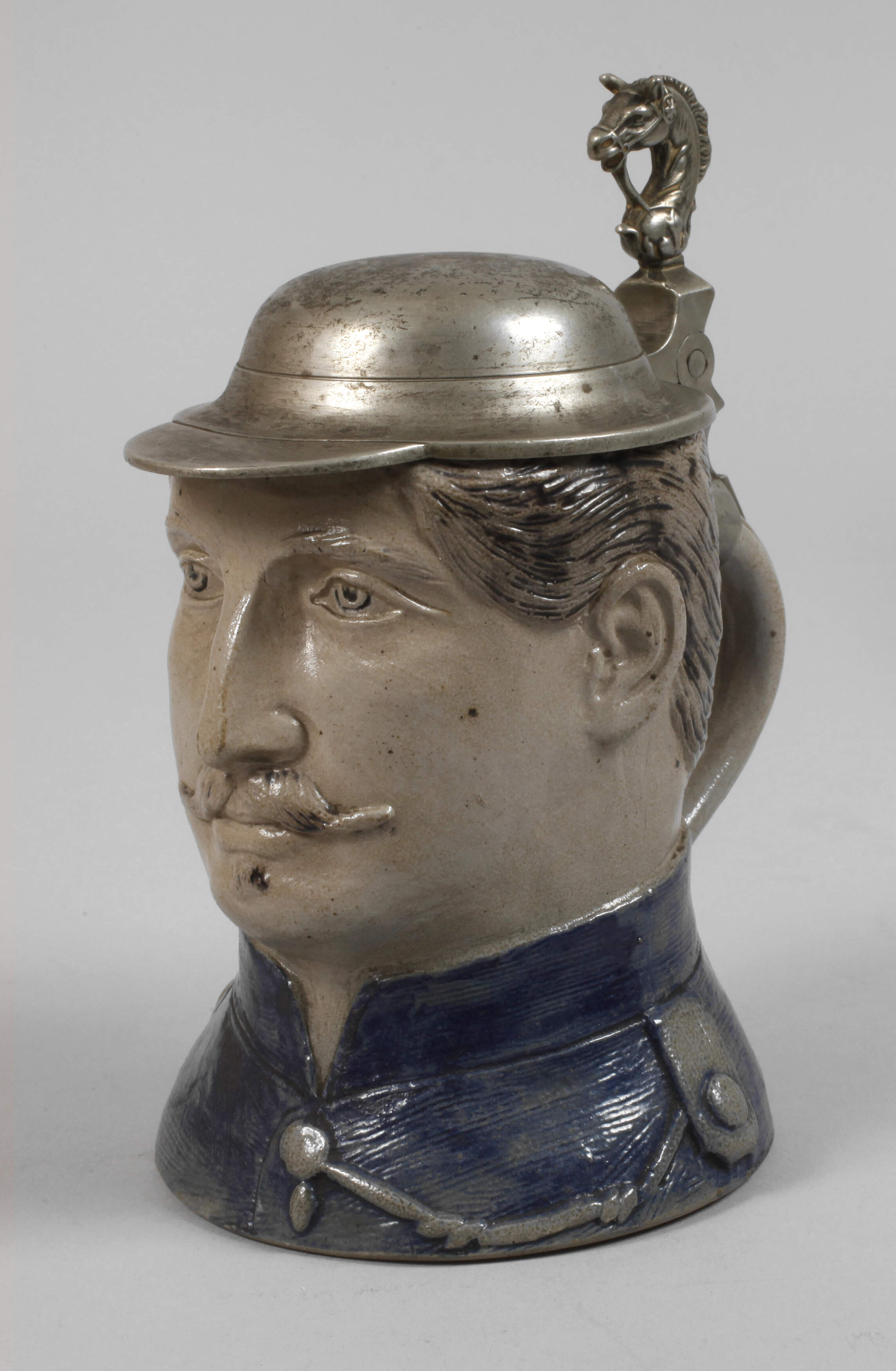 Soldatischer Bierkrug